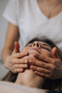 masaje de bruxismos, tratamientos terapeuticos